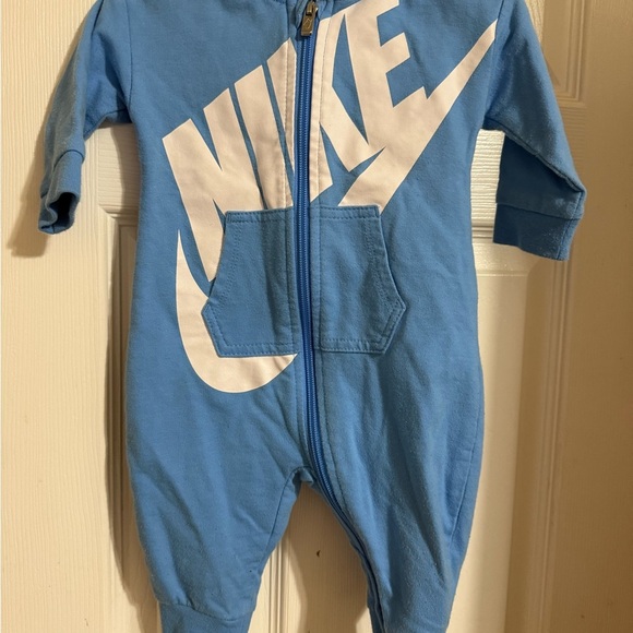 Nike Hooded Romper - Picture 4 of 9